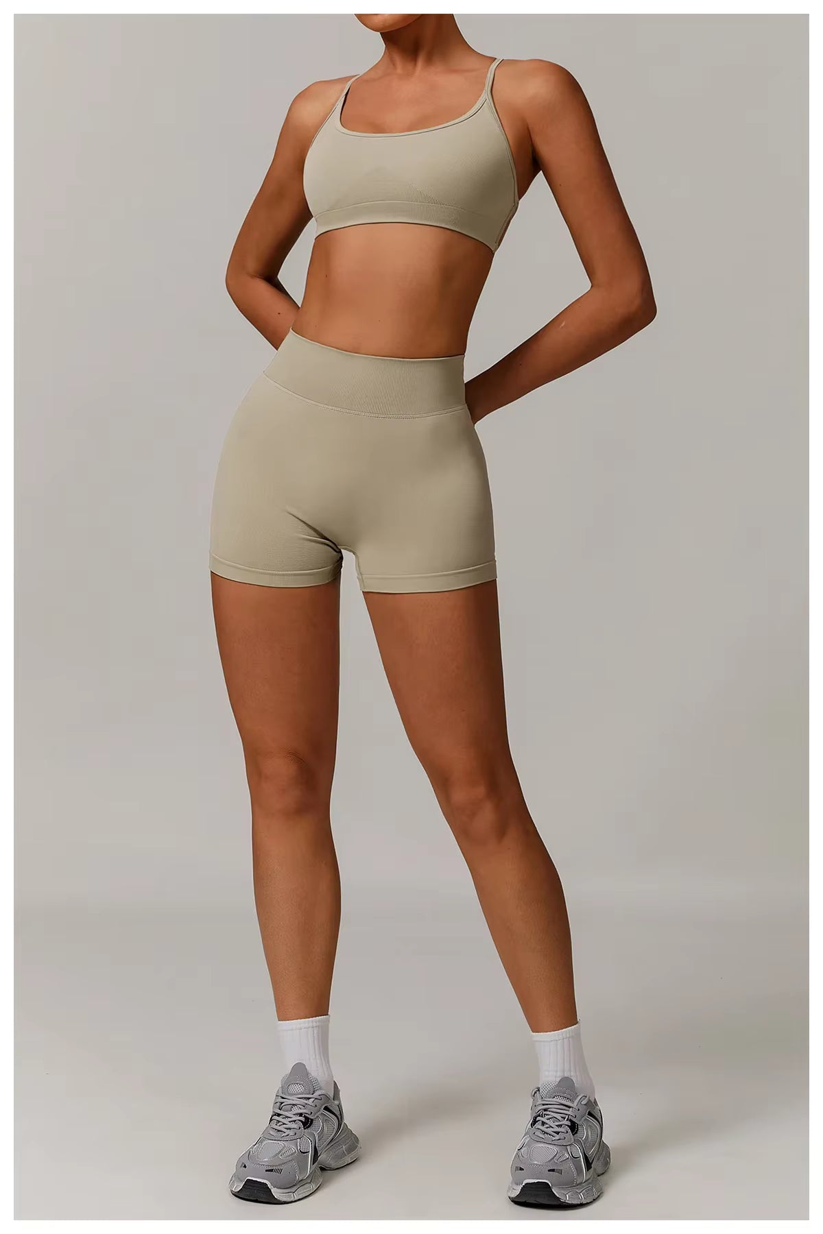 Performance Seamless Set
