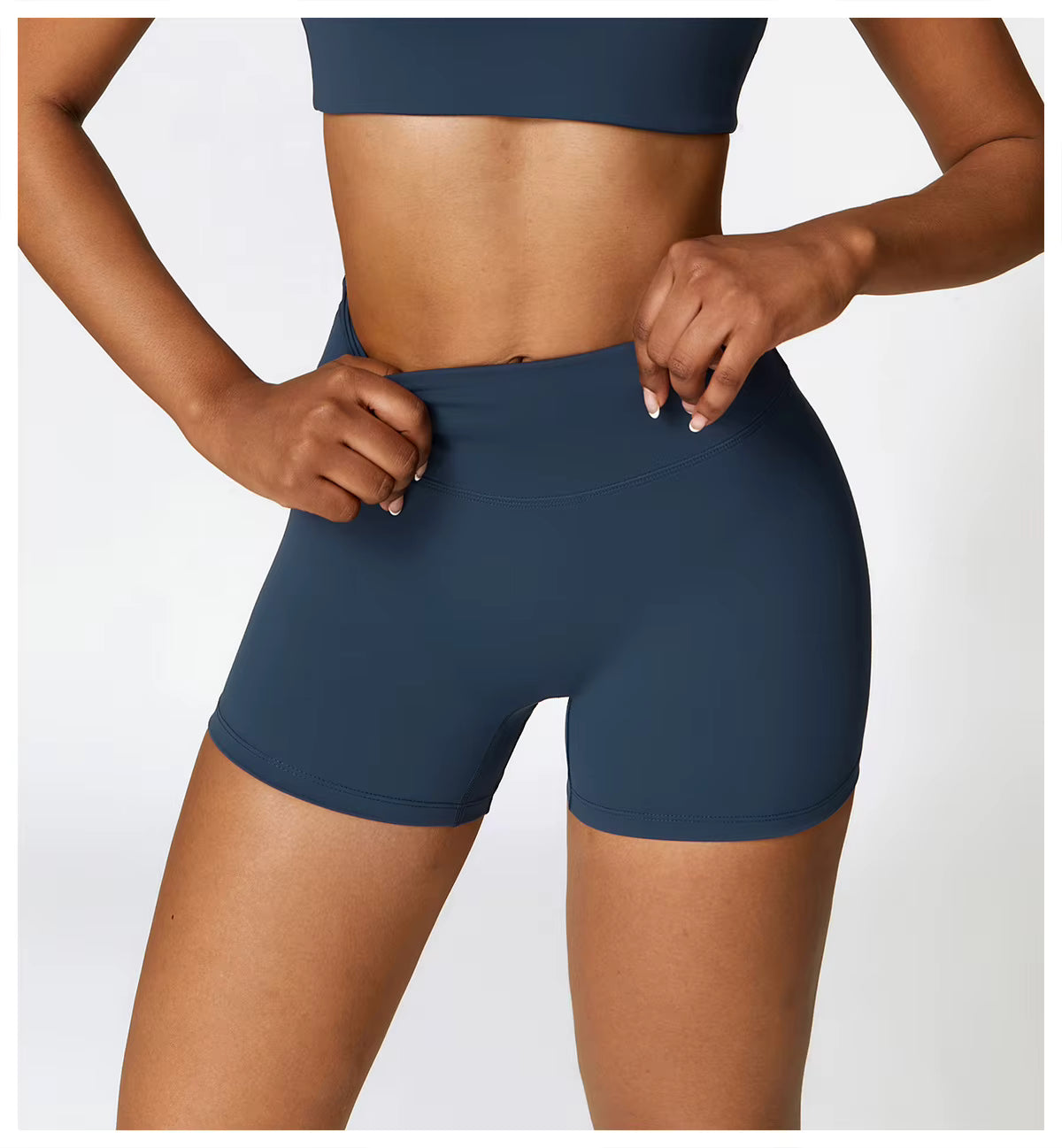 Aloré Signature Seamless Shorts