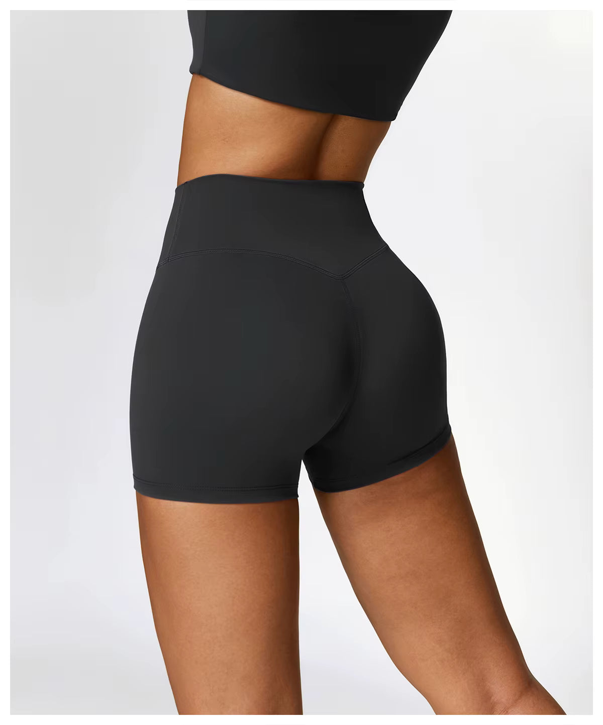 Aloré Signature Seamless Shorts